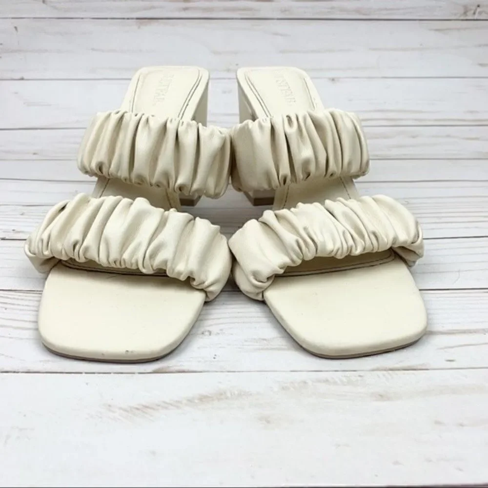 Justfab Gretchen Slip on ￼￼Rushed Slide￼ Sandals Chunky Heel Cream ￼ Size ￼ 8.5